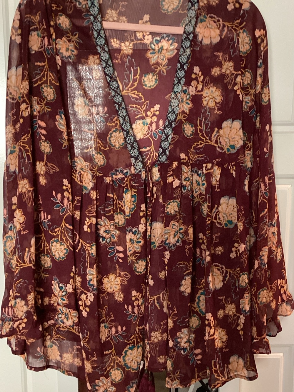 Floral V-Neck Sheer kimono tassels - Burgundy